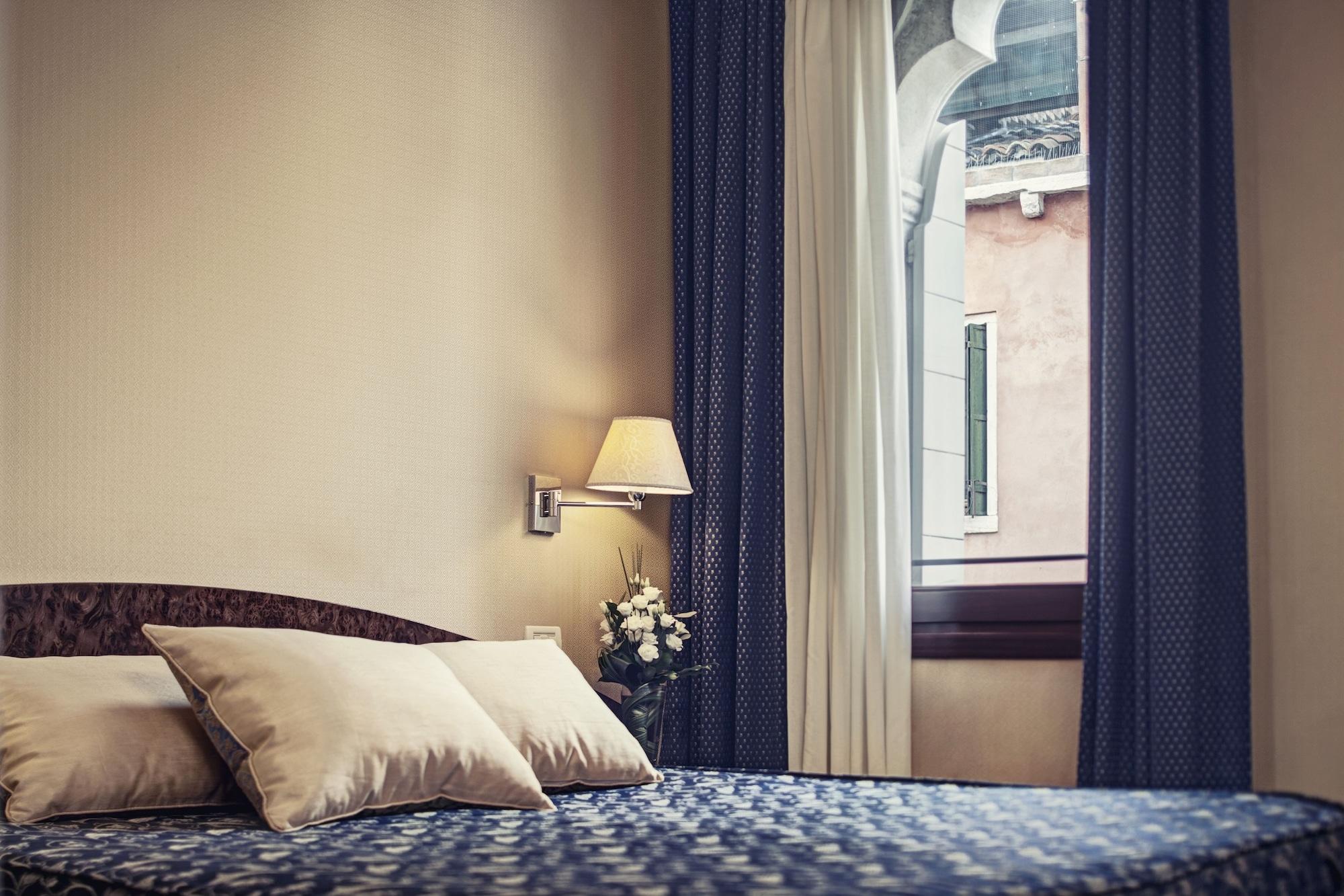 Ca' Del Campo Hotel Venice Exterior photo